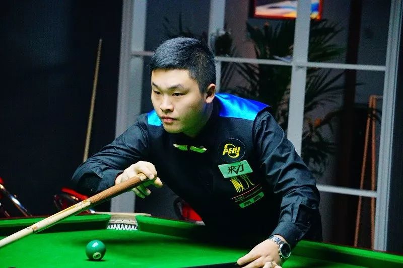 借出色的表 借出色的表