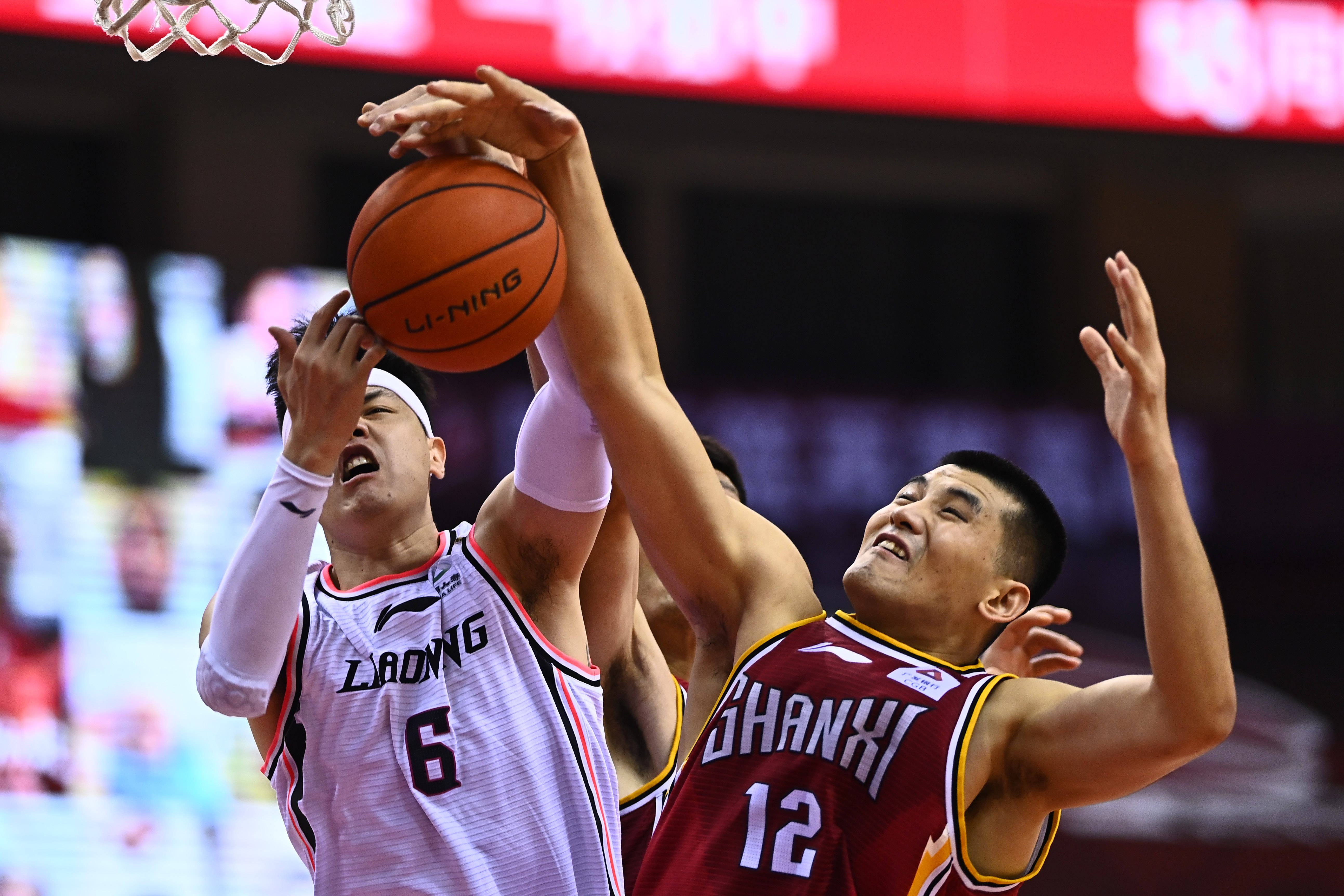 随着赛事继 随着赛事继